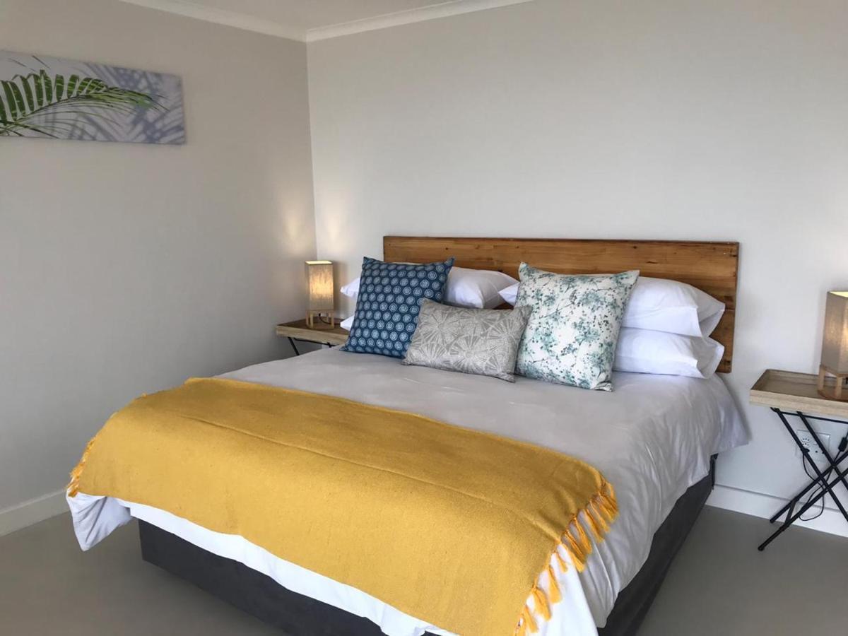 The Tides Bed & Breakfast Simon's Town Exterior photo